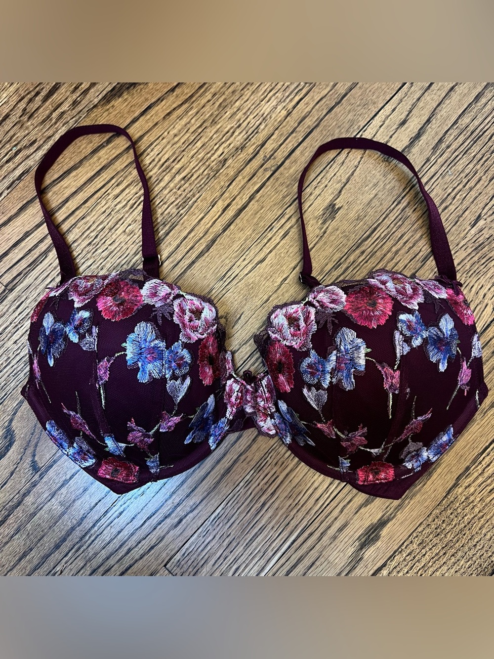 Victoria's Secret Dream Angels Push Up Bra Floral Embroidery Floral Burgandy 36C